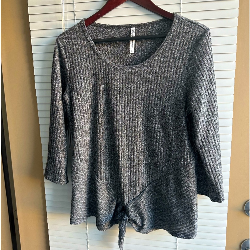 Simply Irresistible Women’s Large Top